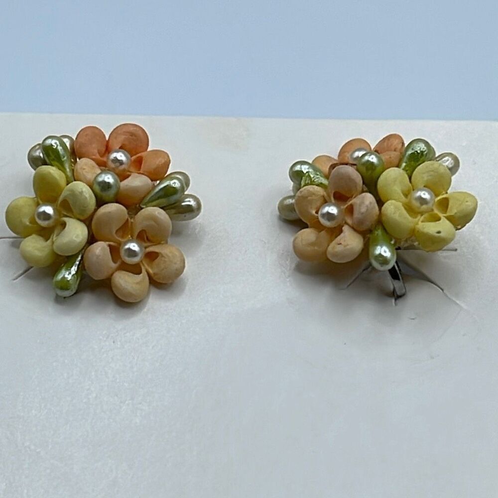 Vintage pastel shell handmade flowers with screw backs  earrings.